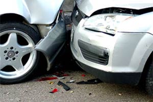 Auto Injury Treatment in MN - Two Cars in an Auto Collision